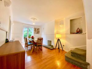 Dining Room- click for photo gallery